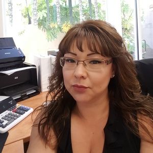 Meet your Posher, Lorraine